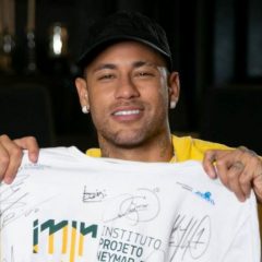 Neymar Jr. realiza evento beneficente em prol de seu instituto