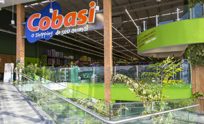 Cobasi inaugura mega loja no Tivoli Shopping