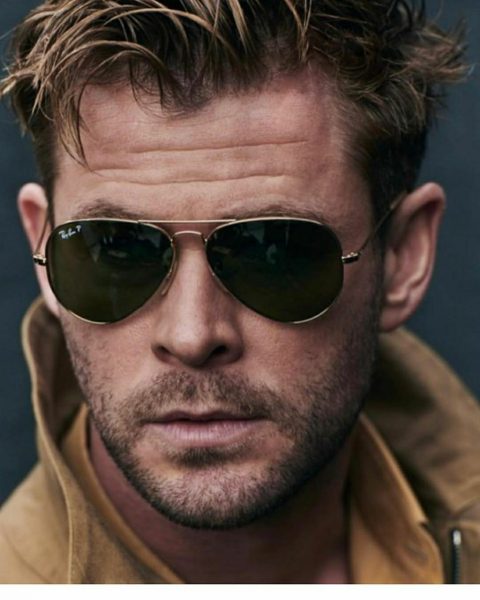 Chris Hemsworth comemora sucesso de 'Resgate', maior estreia da história da  Netflix 