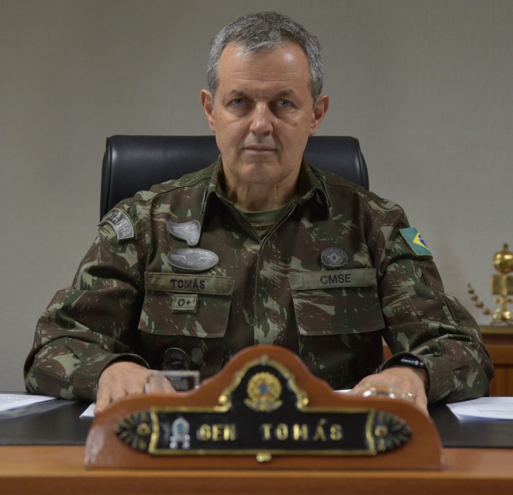 Comando Militar do Nordeste tem novo Comandante - CMNE - Comando