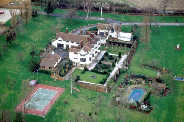Rod Stewart está vendendo mansão luxuosa por R$ 344 milhões | João ...